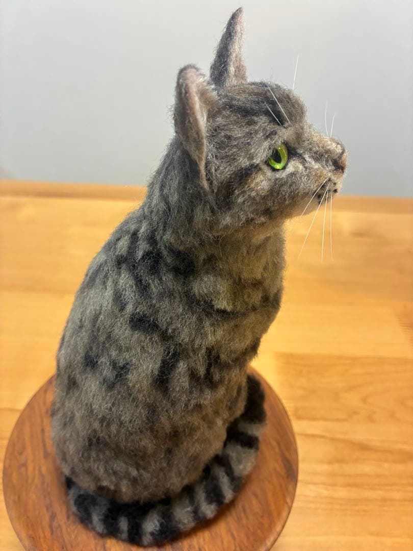 羊毛フェルト　猫　お座り