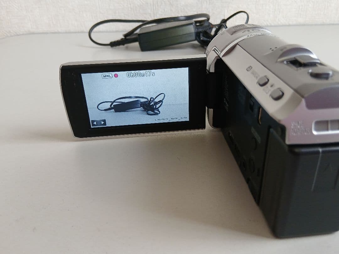 パナソニック　ビデオカメラ　HC-V600M