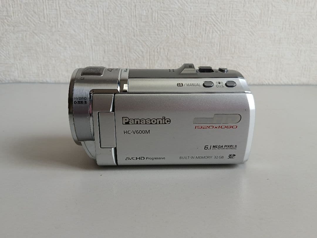 パナソニック　ビデオカメラ　HC-V600M