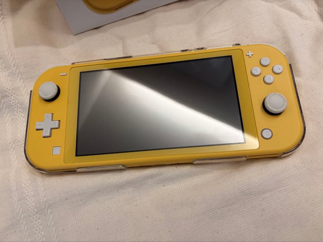 Nintendo Switch Lite イエロー 本体カバー＆充電器付き
