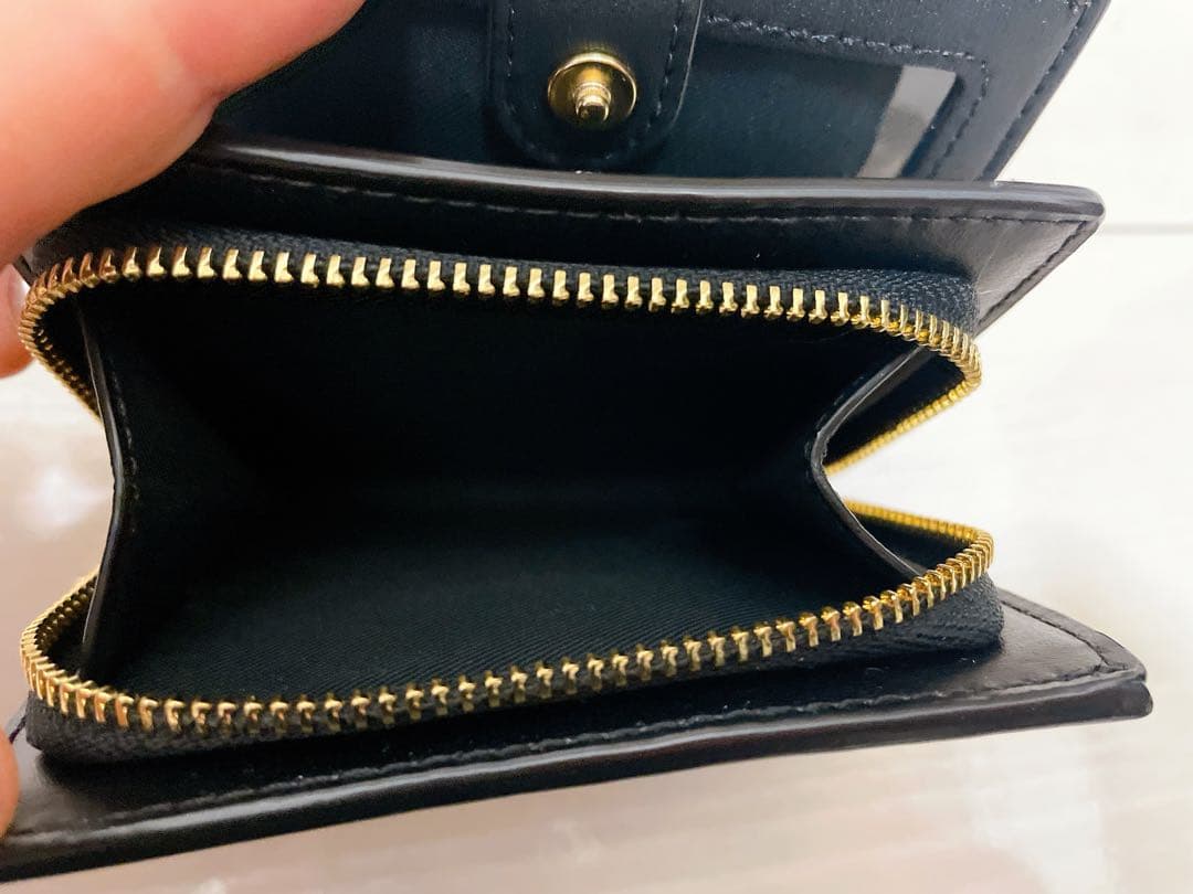 3月まで【美品】COACH 二つ折り財布 ダークブラウン