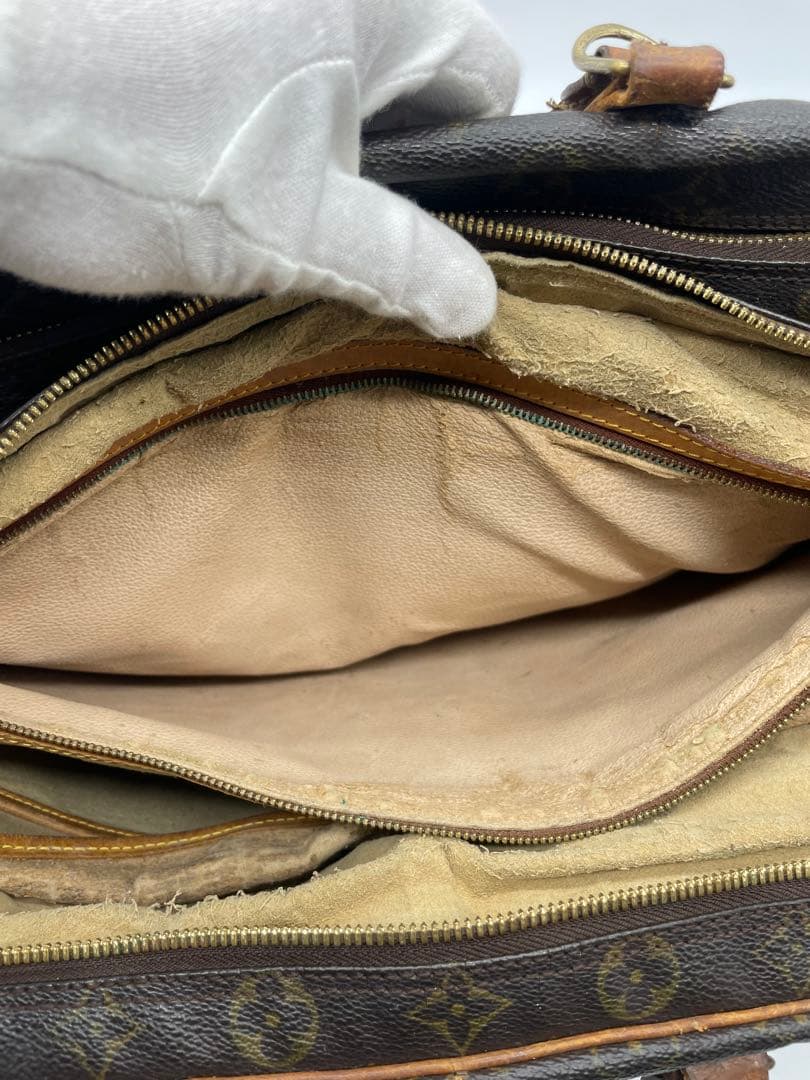 Louis Vuitton ルイヴィトン ポルトドキュマン バッグ M53362