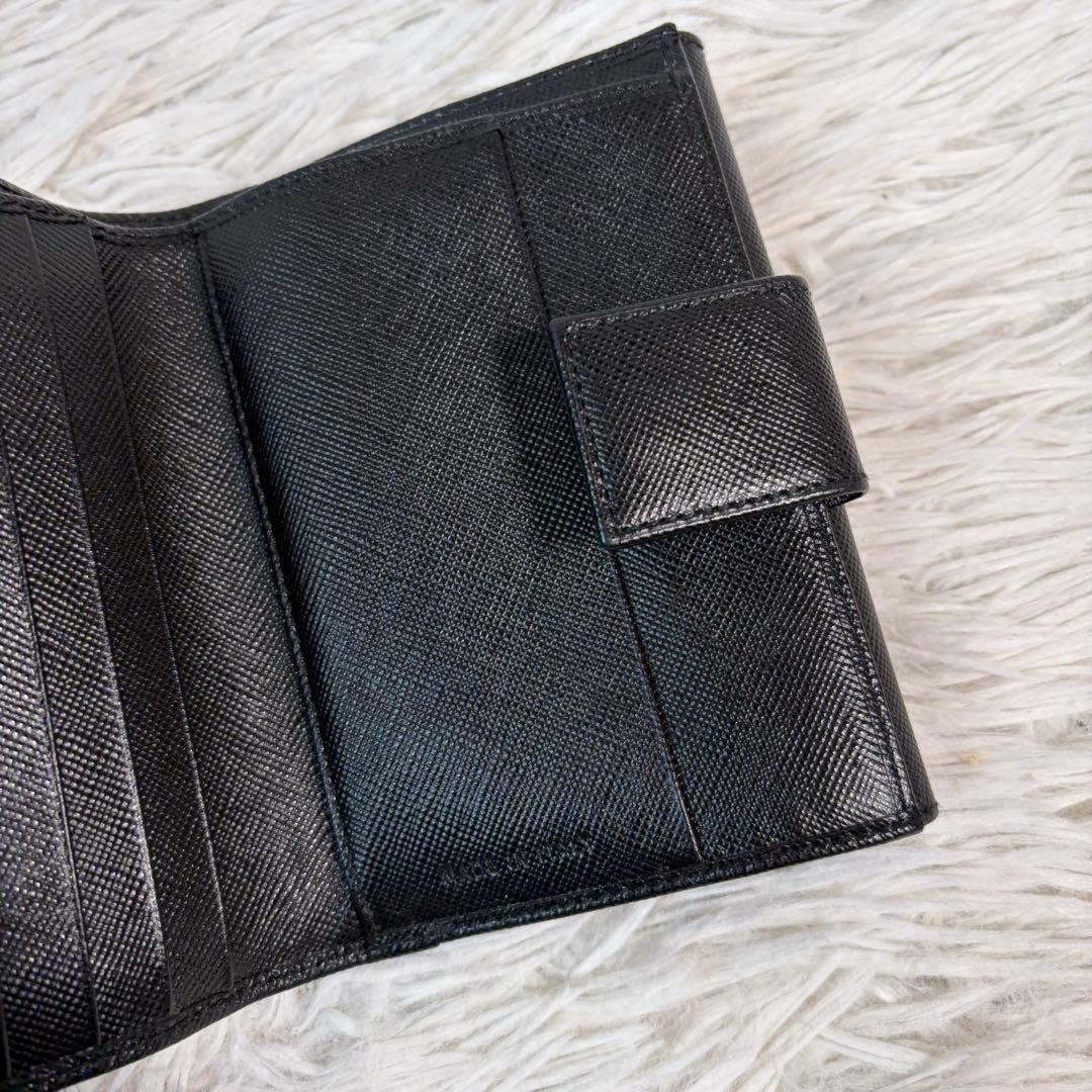 未使用品✨PRADA プラダ 二つ折り 財布 Wホック サフィアーノ ブラック