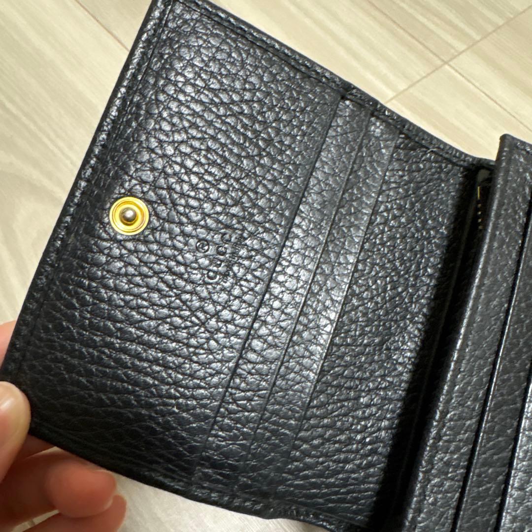 GUCCI 二つ折り財布　黒　値下げ中