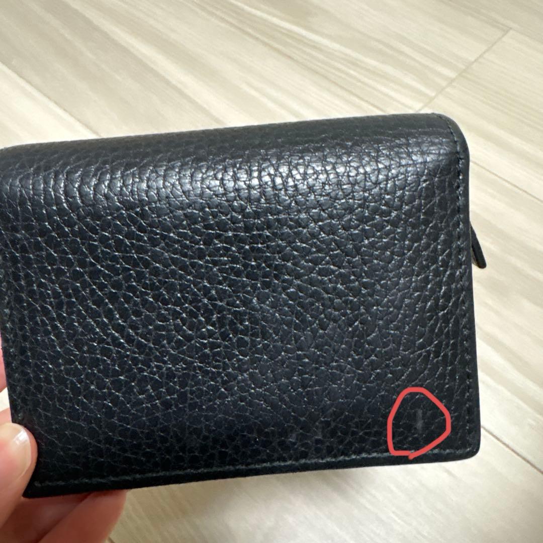GUCCI 二つ折り財布　黒　値下げ中