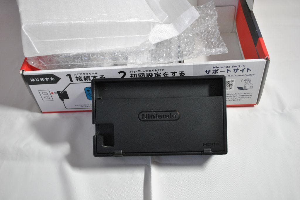 Nintendo Switch 本体 青 赤 Joy-Con