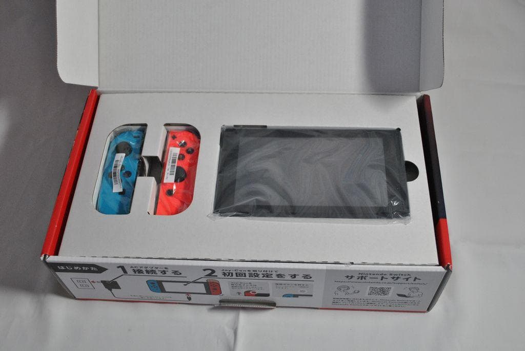 Nintendo Switch 本体 青 赤 Joy-Con