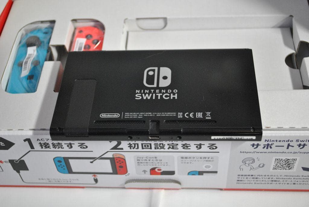 Nintendo Switch 本体 青 赤 Joy-Con