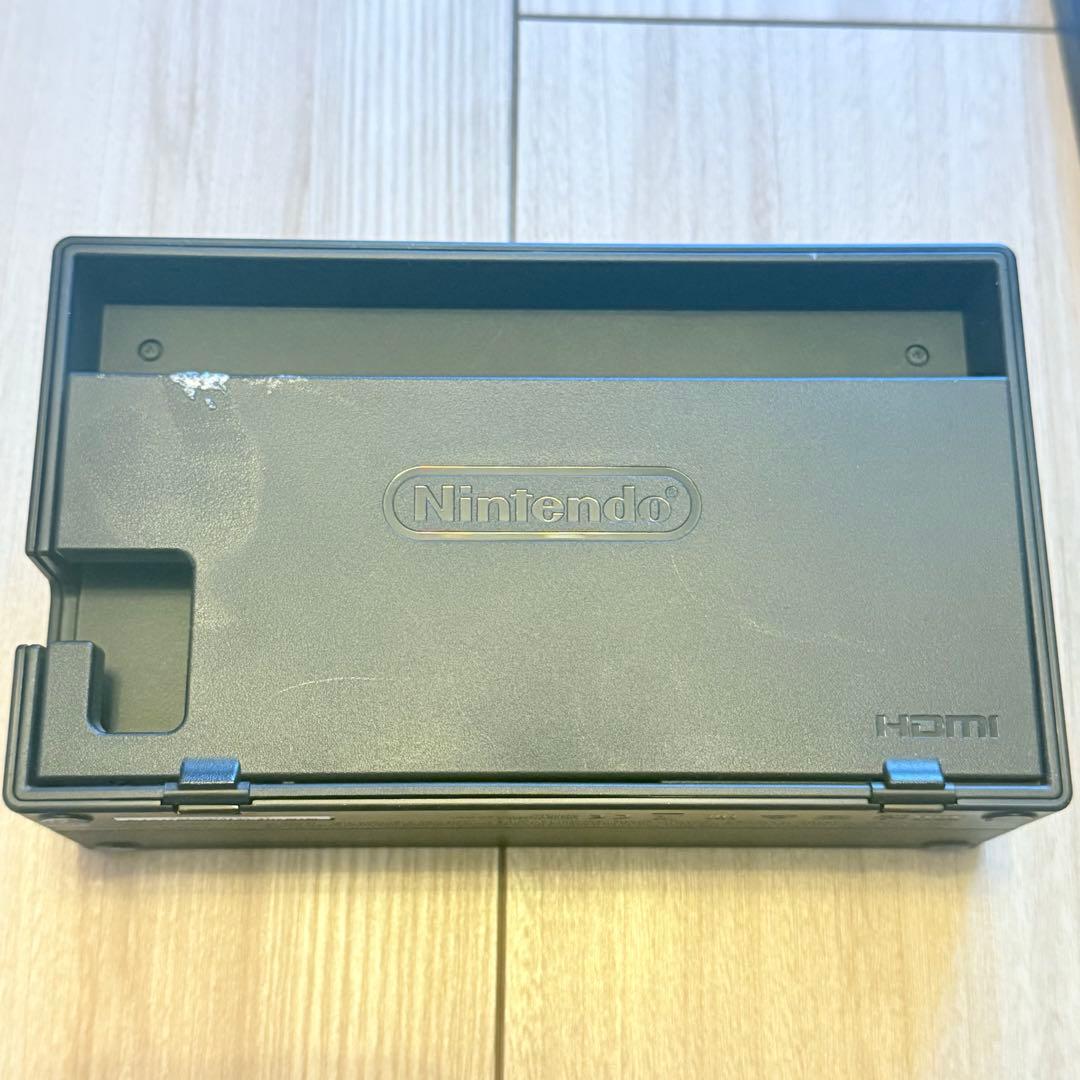 ✨限定モデル Nintendo Switch 本体 赤色 マリオデザイン