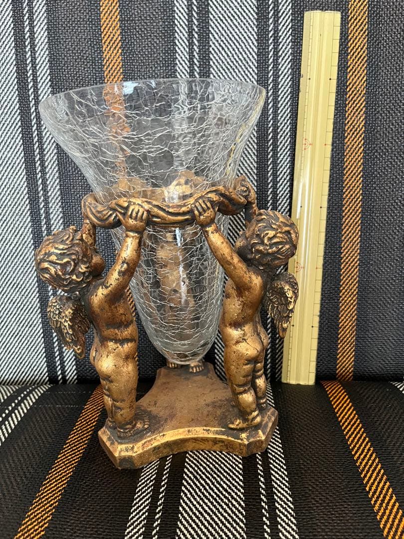 昭和・レトロ・天使の花瓶 金属製風とガラス製