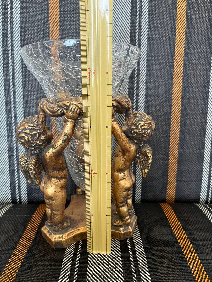 昭和・レトロ・天使の花瓶 金属製風とガラス製