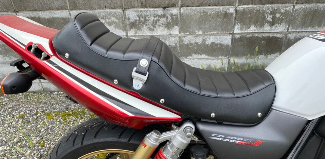 cb400sf タックロールシート nc39 nc42 即日発送　高密度ウレタン