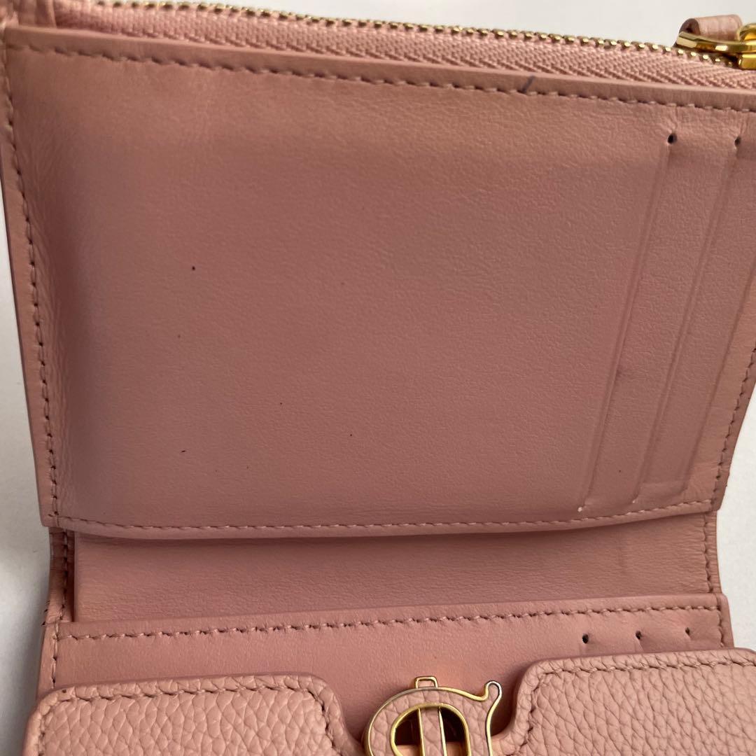 Burberry グレイニーレザー TBコンパクトウォレット