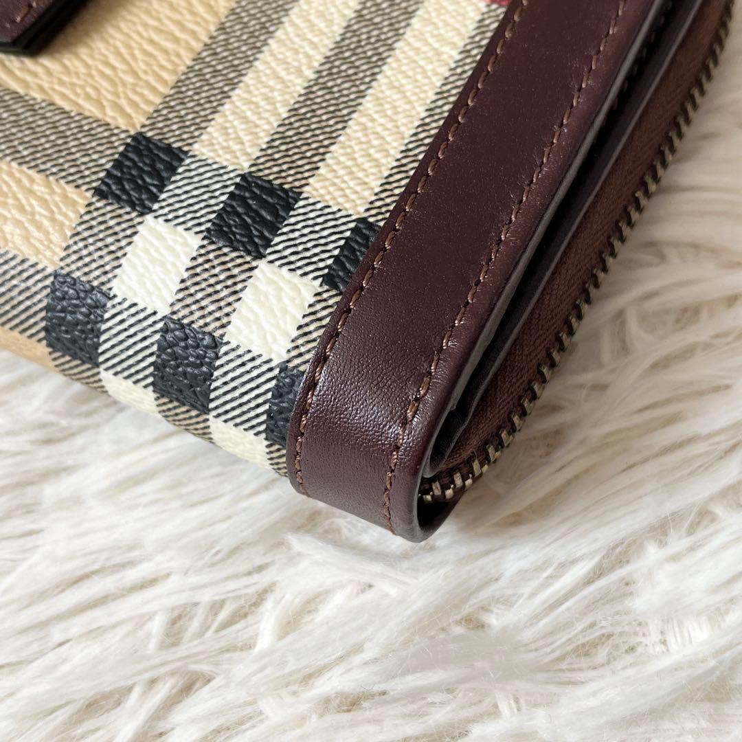 新品✨Burberry バーバリー　ノバチェック　二つ折り財布　ブラウン　レザー