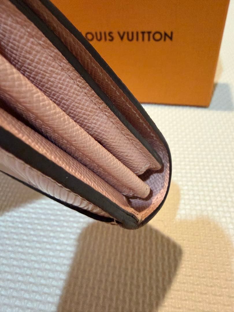 バ*ュ様 LOUIS VUITTON ツイスト 長財布ピンク × シルバー金具