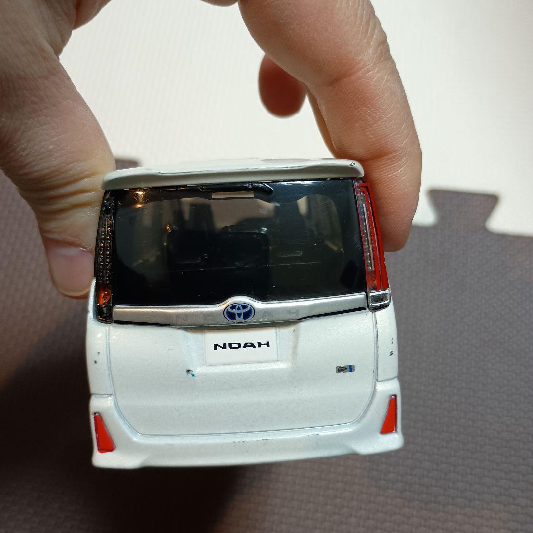 トヨタ ハリアー ミニカー ボクシー　224 ノア 086　非売品