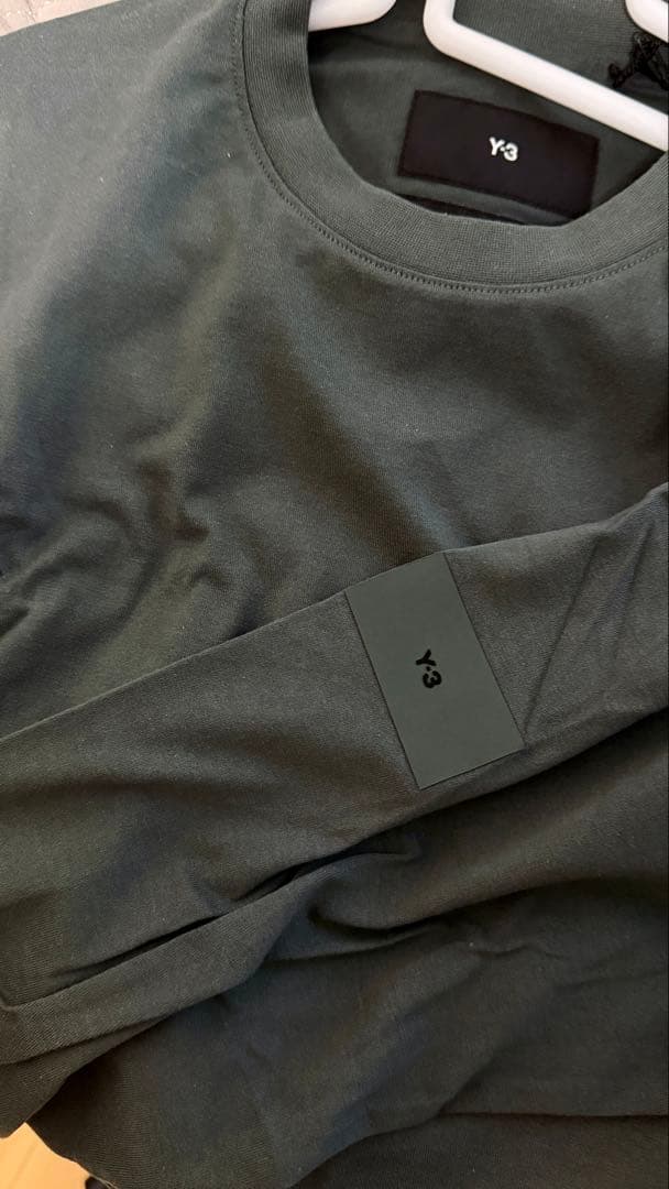 「未使用」Y-3 ロングスリーブ Tシャツ (Lサイズ相当)