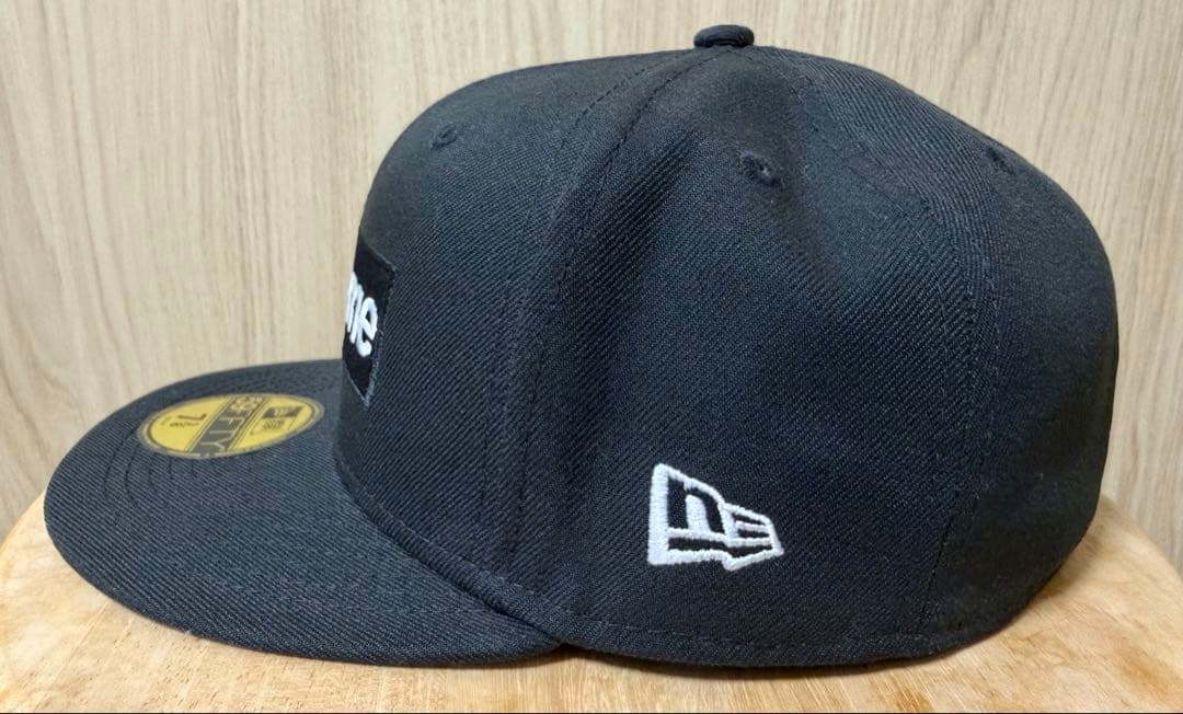 ニューエラ シュプリーム　ボックスロゴ　黒キャップ