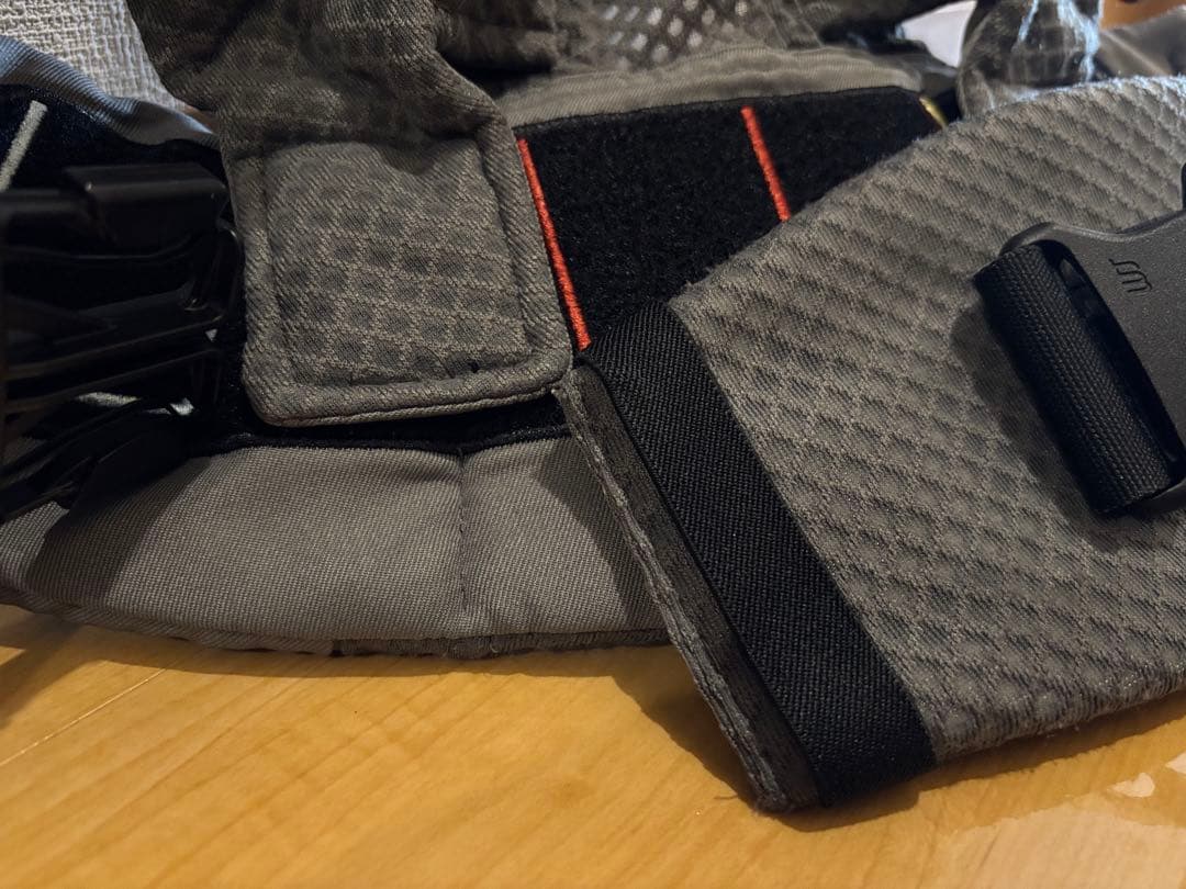 【美品】エルゴベビー　オムニ ブリーズ　グラファイトグレー