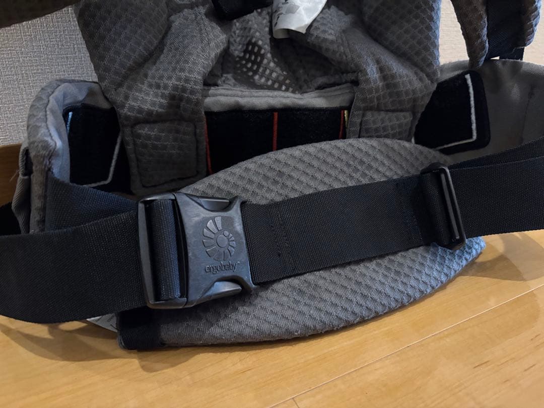 【美品】エルゴベビー　オムニ ブリーズ　グラファイトグレー