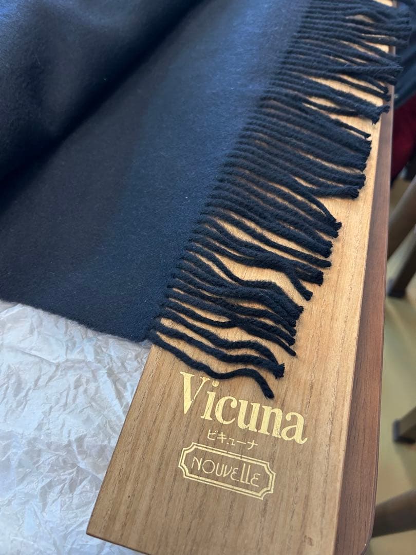 Vicuna ビクーニャ ストール 黒