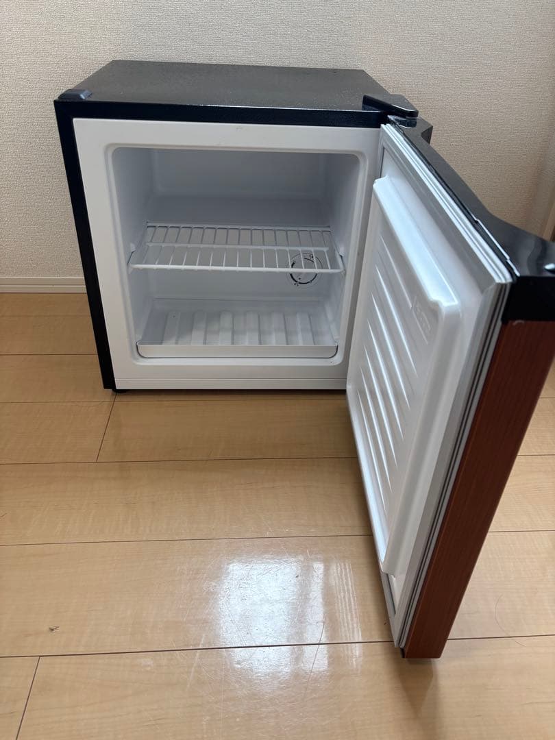 【直接取引】冷凍庫 31L ウッド 幅47cm PF-A31FD-M 熊本県内