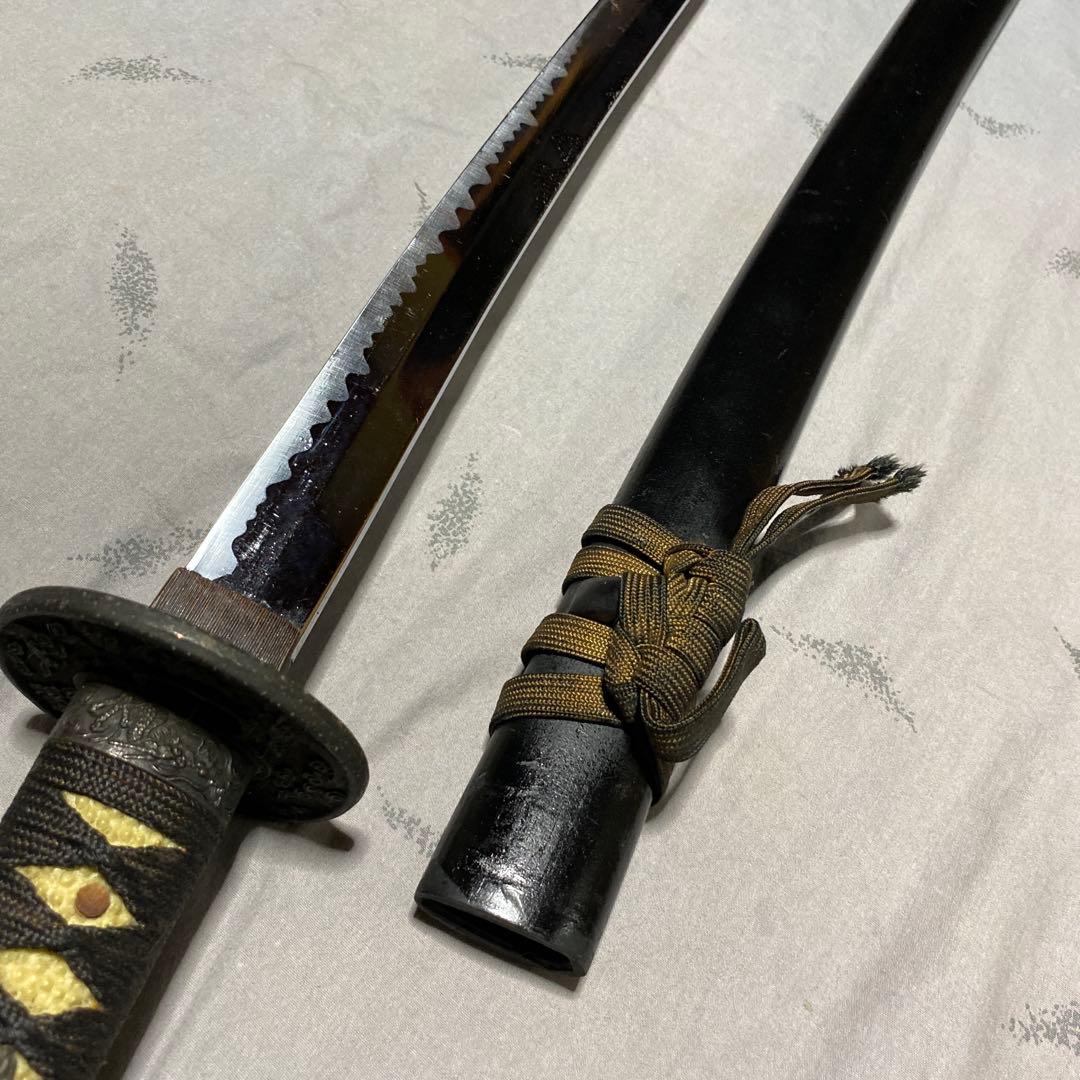 割安模造刀 黒柄 雲龍楕円鍔 黒呂鞘