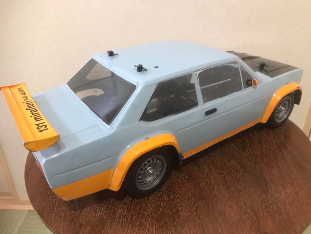 ラジコンカー タミヤMB01（ボディ付き）