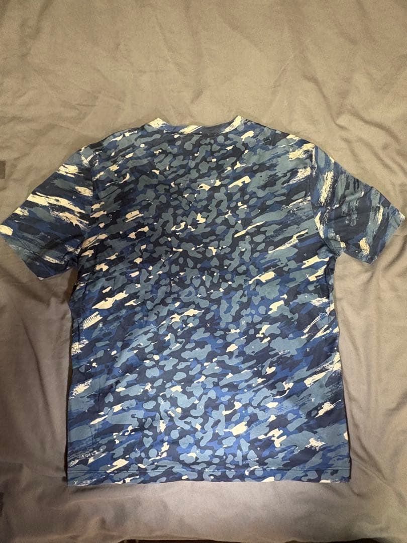 ルイヴィトン　Tシャツ