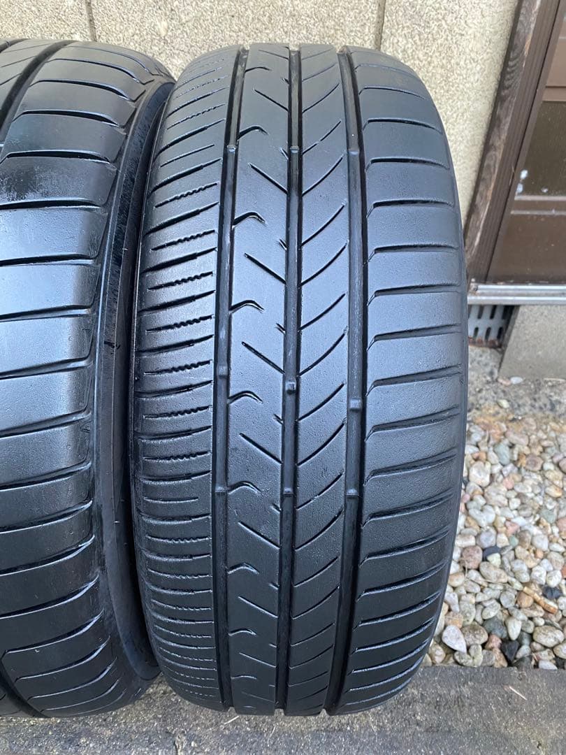 ①Nobu！TOYOトーヨー 215/60R16 トランパスmpz
