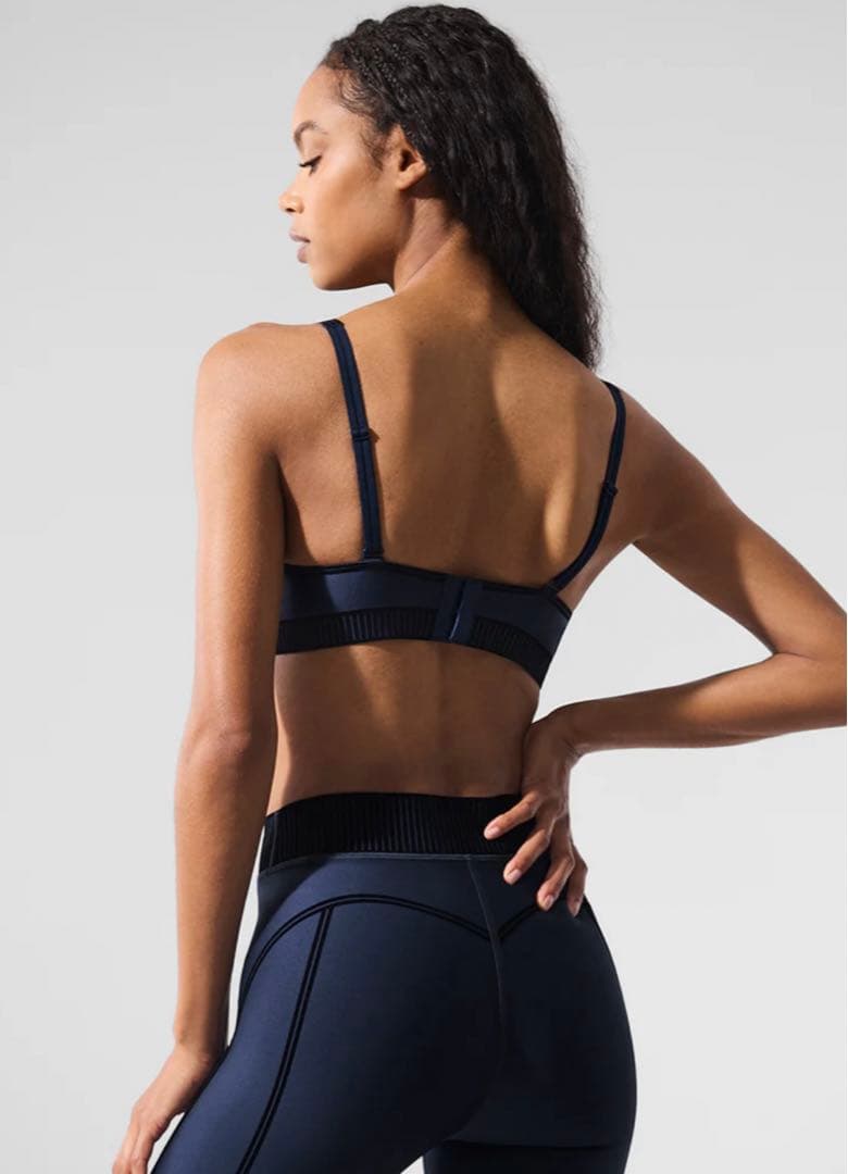 ALO YOGA ロゴ セットアップ