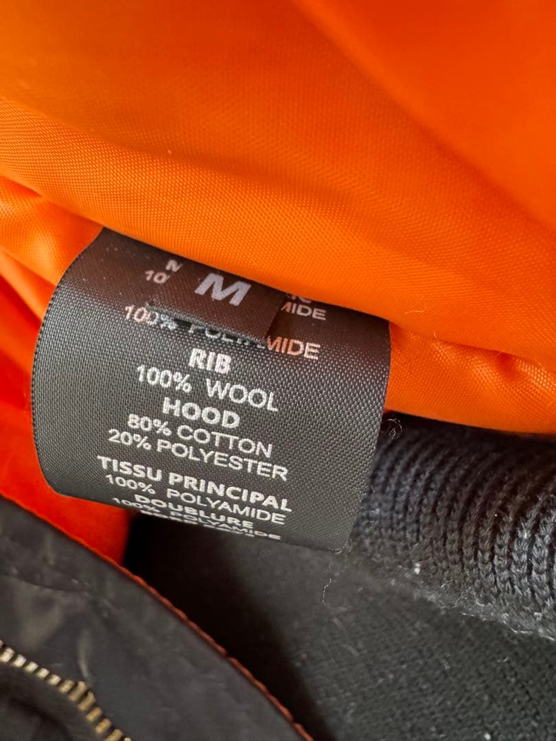 だ*ん様 【難あり品 】VETEMENTS 17AW MA-1 ジャケット フー