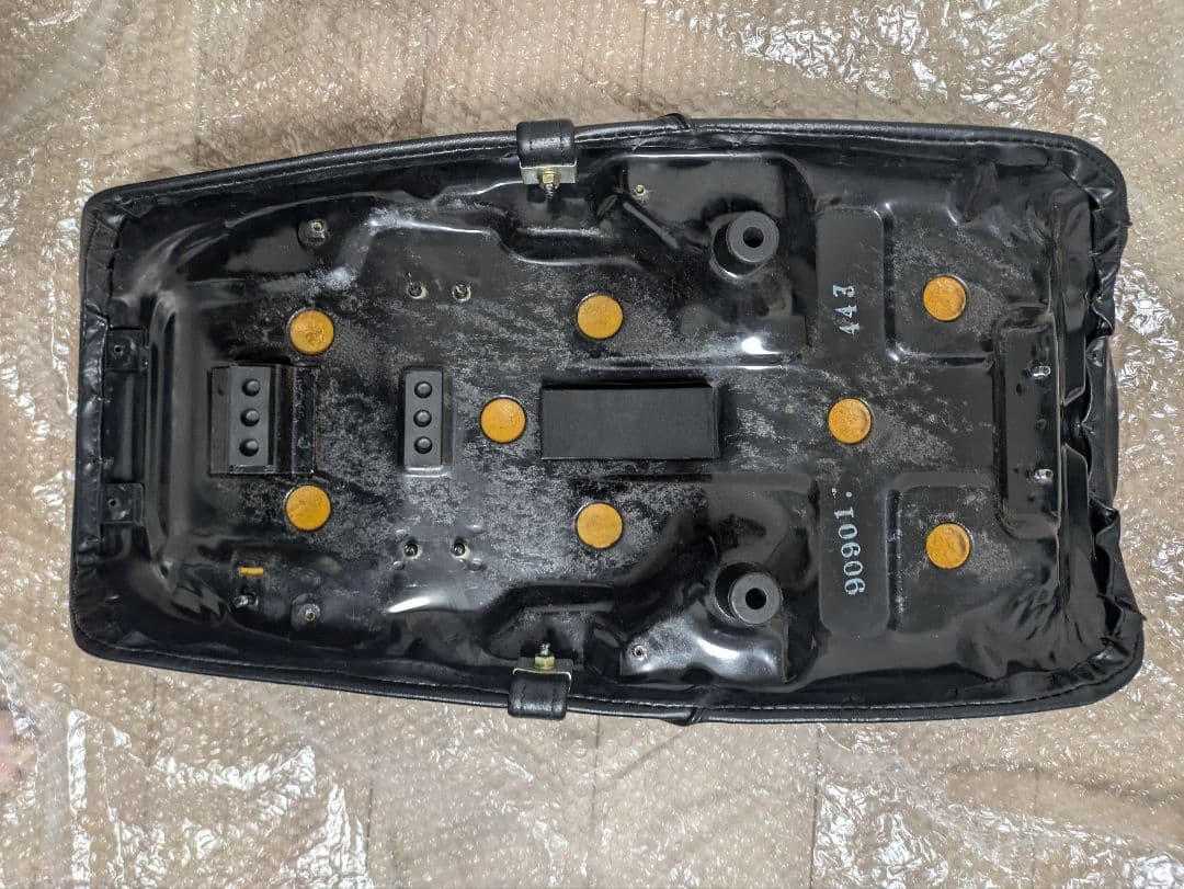 CB400N純正シート