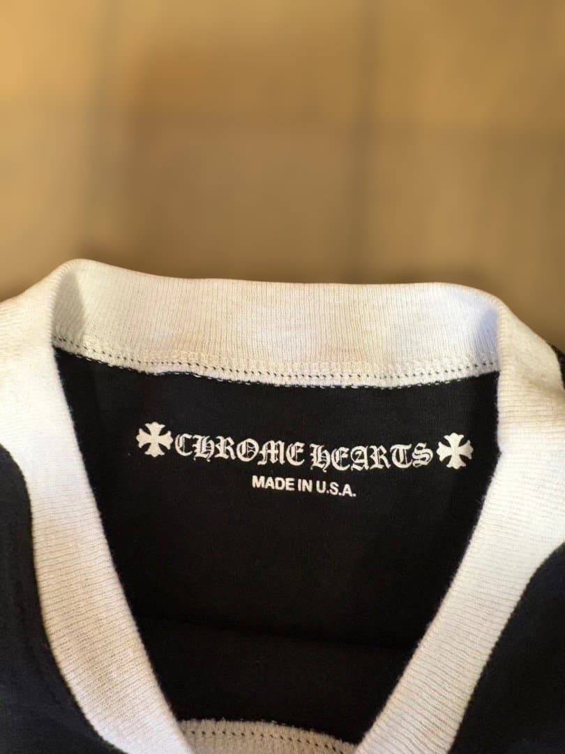 クロムハーツ 今期モデル日本正規品　ホースシューロゴブラック Tシャツ