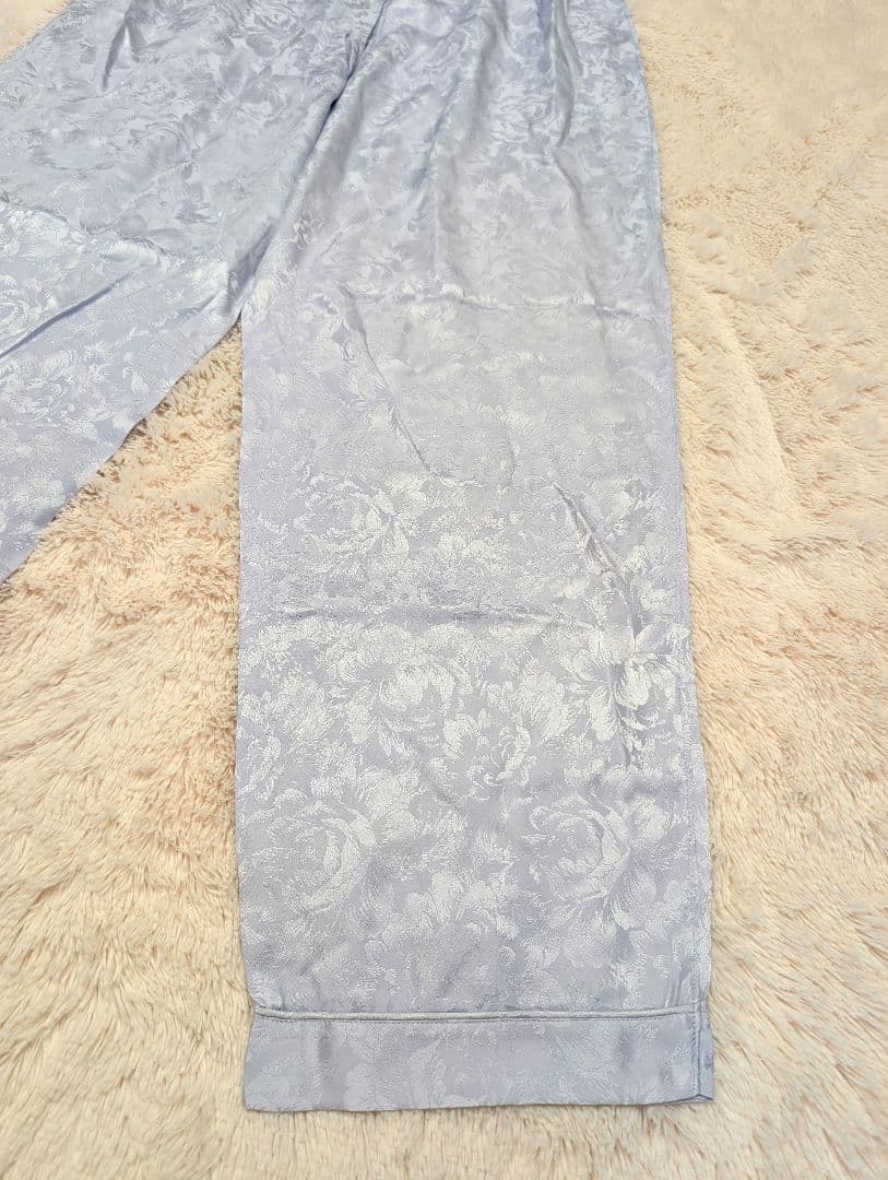 新品タグ付　サンクレール　Saint Clair シルク100%　長袖　長ズボン