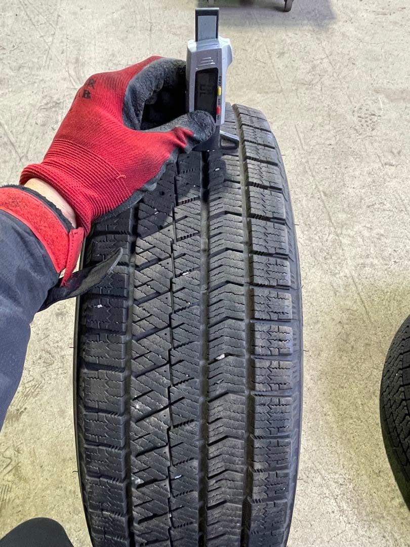 ✦送料込✦ブリヂストン　スタッドレスタイヤVRX2 185/65R15 2本