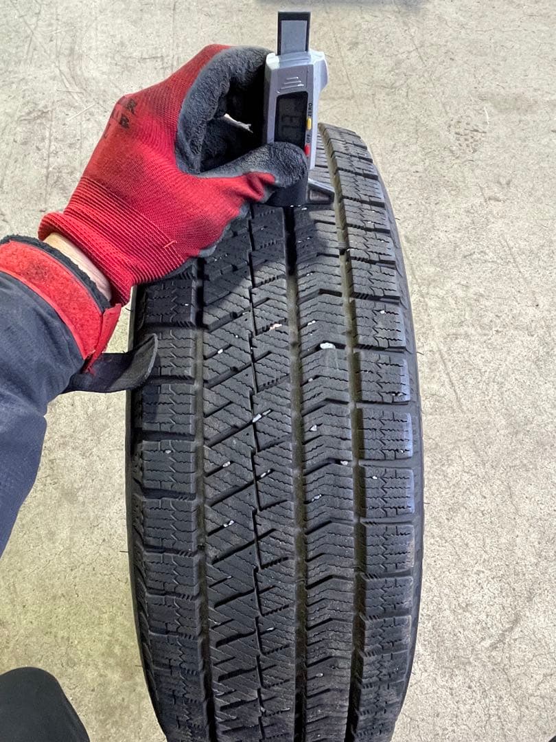 ✦送料込✦ブリヂストン　スタッドレスタイヤVRX2 185/65R15 2本
