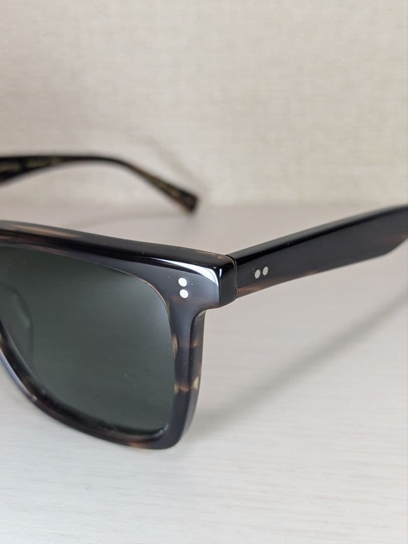 新品未使用 オリバーピープルズ LachmanSunサングラス イタリア製 偏光