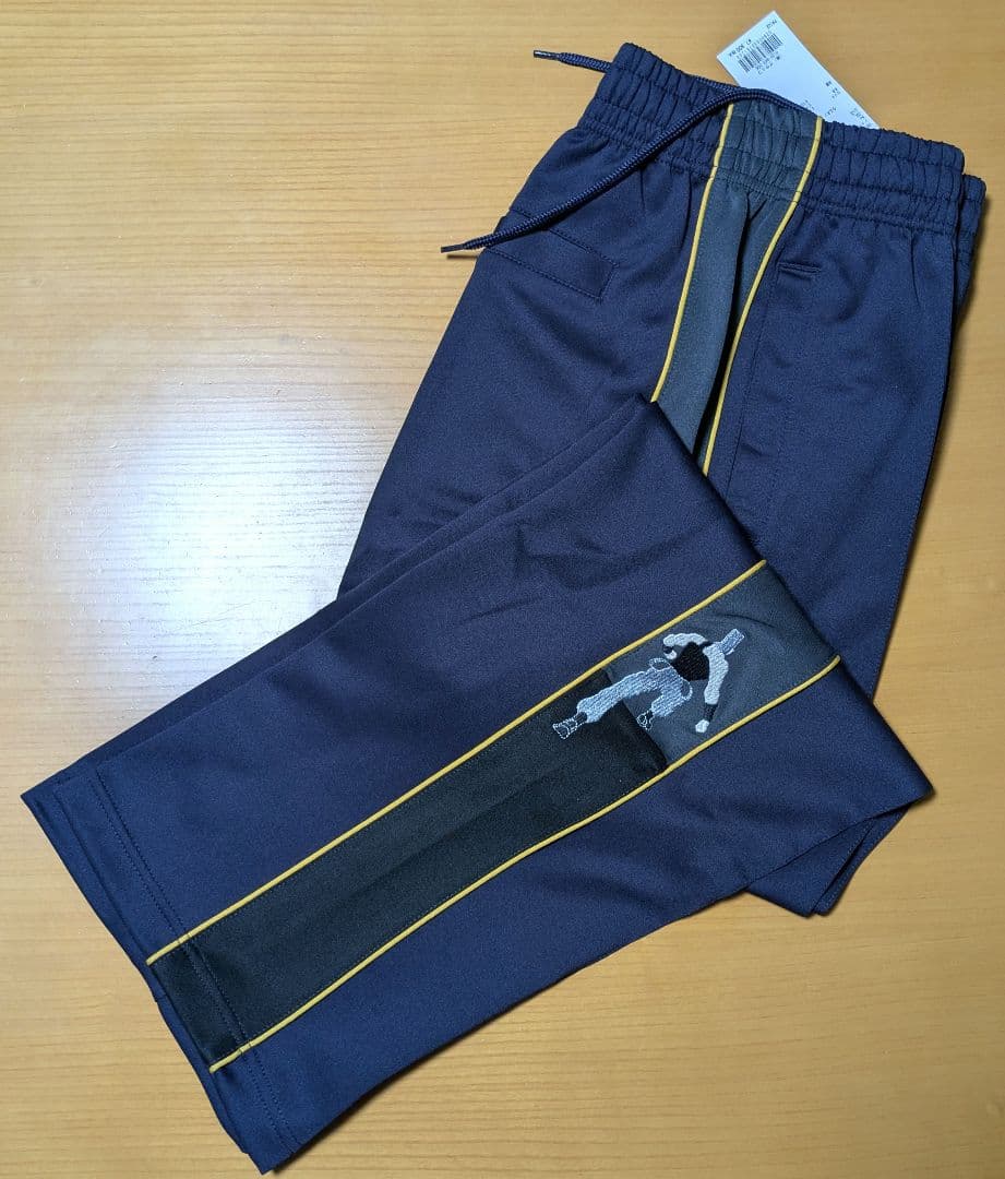ジョジョの奇妙な冒険　DIO ポルナレフ　階段を降りたな　トラックパンツ　M