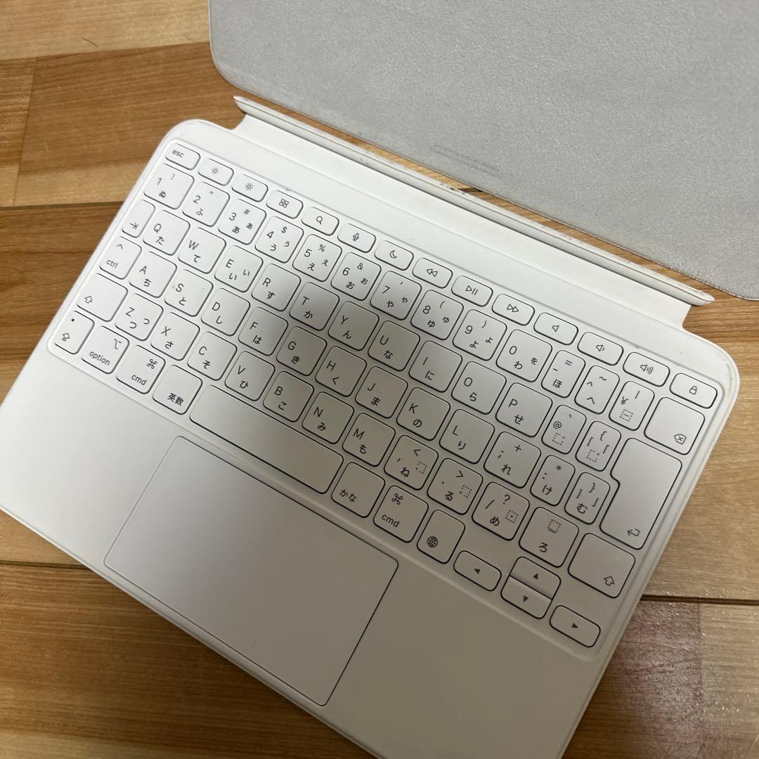 iPad Magic Keyboard folio 11インチ