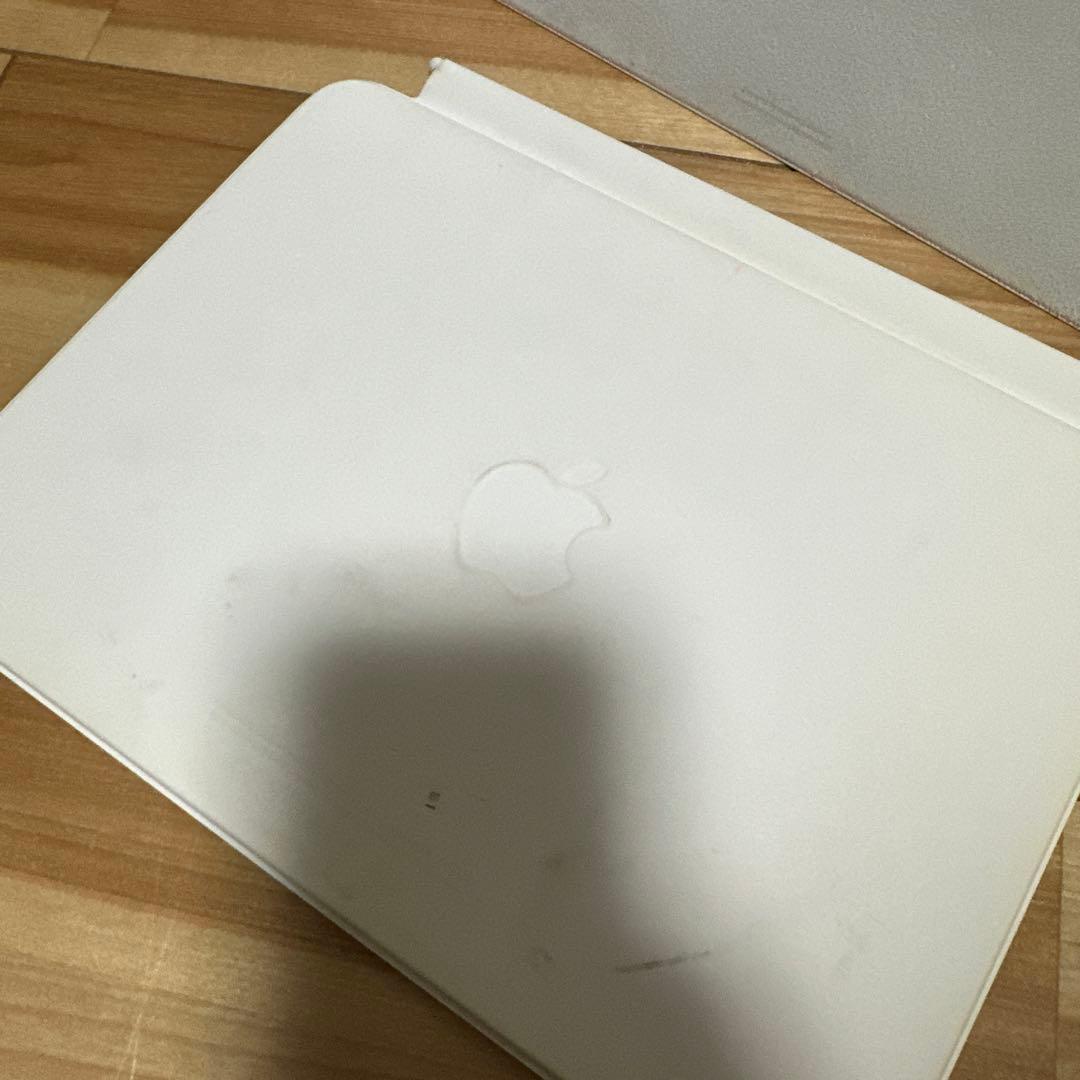 iPad Magic Keyboard folio 11インチ