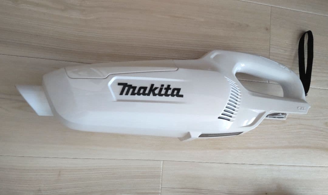 Makita 掃除機 CL107FD 10.8v 中古 バッテリー、取説付き