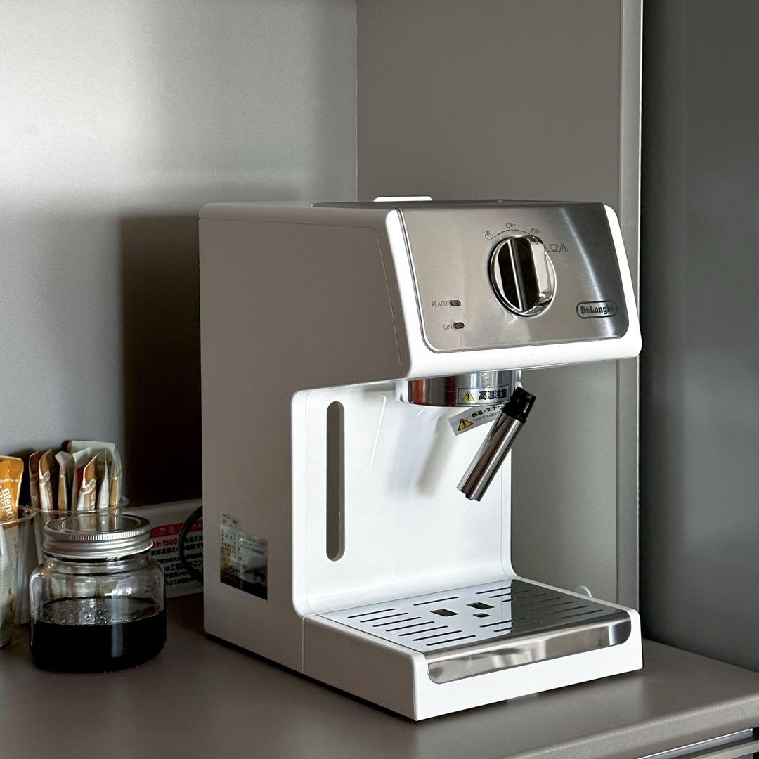 DeLonghi エスプレッソメーカー ECP3220J-W
