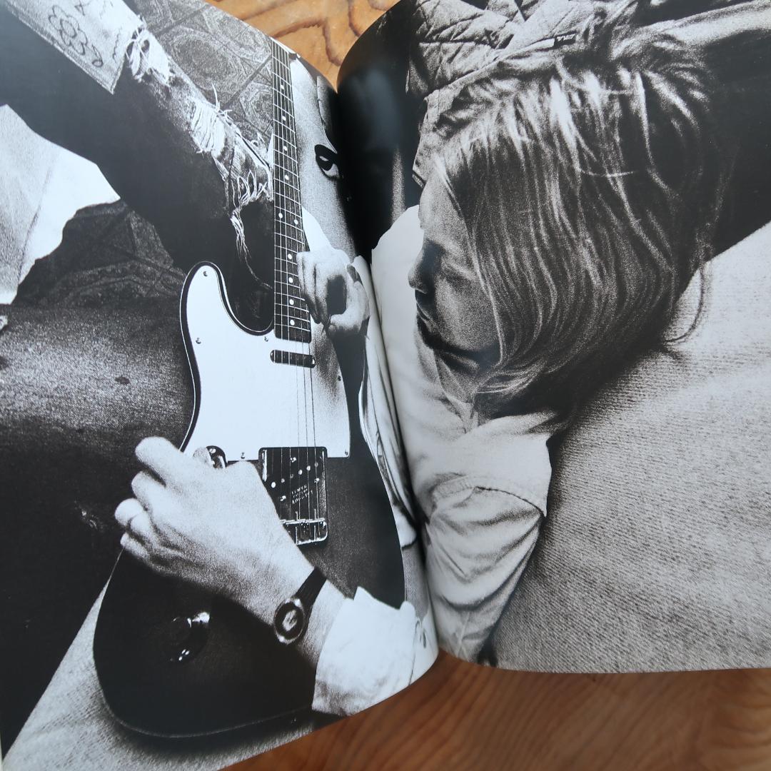 セール！　洋書　Nirvana　ニルヴァーナ　カート・コバーン　写真集