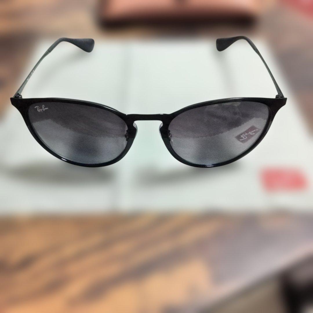 Ray-Ban ブラック サングラス RB3539