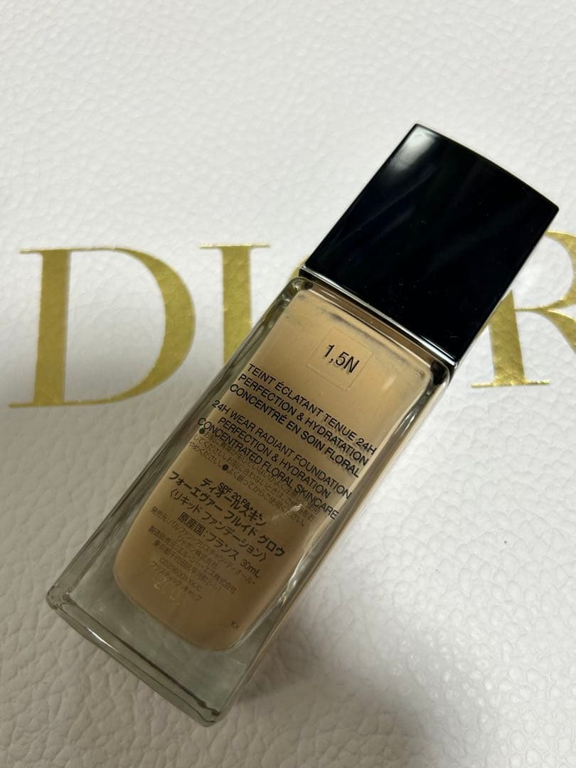 【未使用品】DIOR ディオールスキンフォーエヴァー フルイドグロウ #1.5N