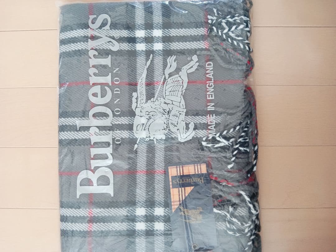 Burberry グレー チェック マフラー