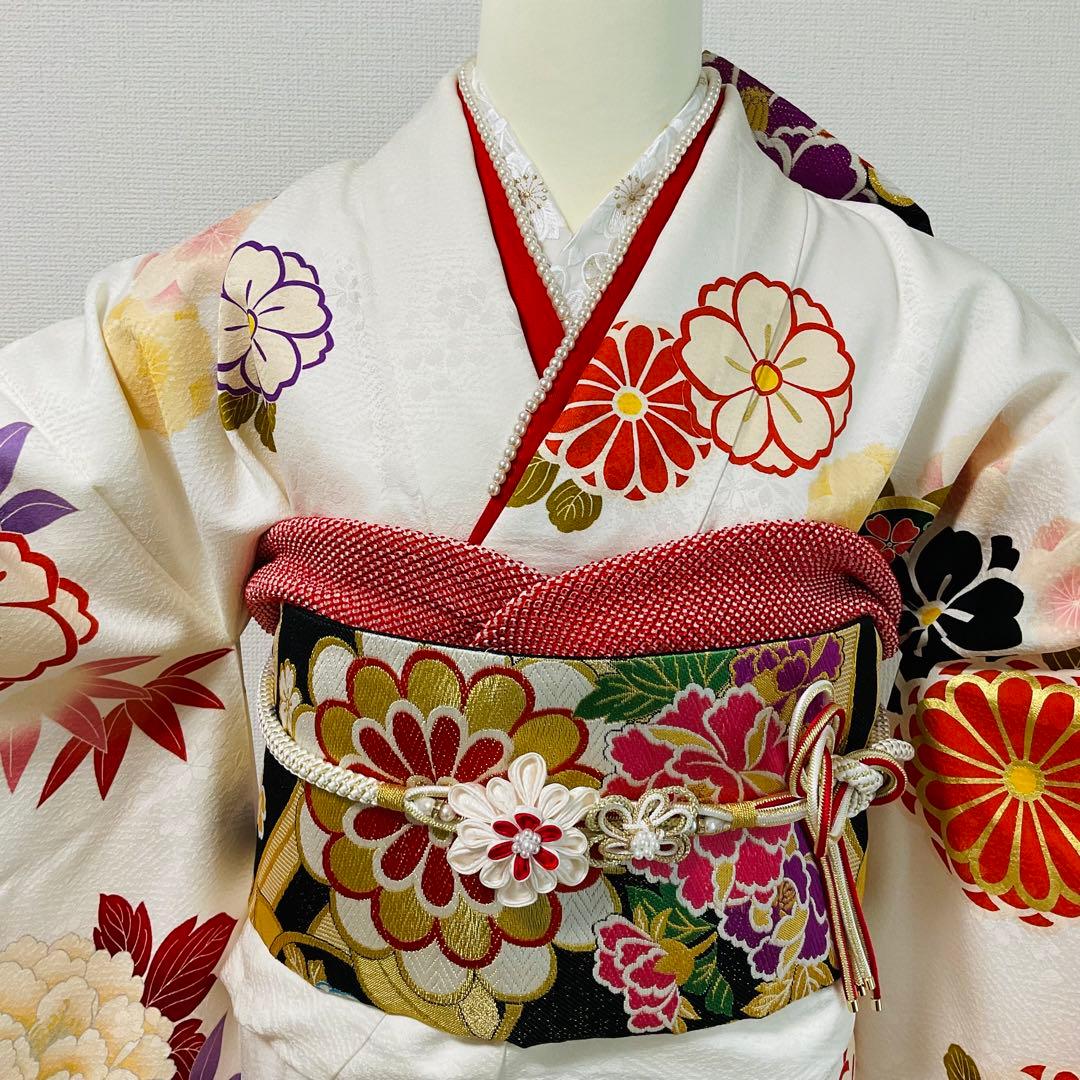 振袖6点フルセット　白系　牡丹　桜　古典柄　刺繍　紫野美術工芸　正絹