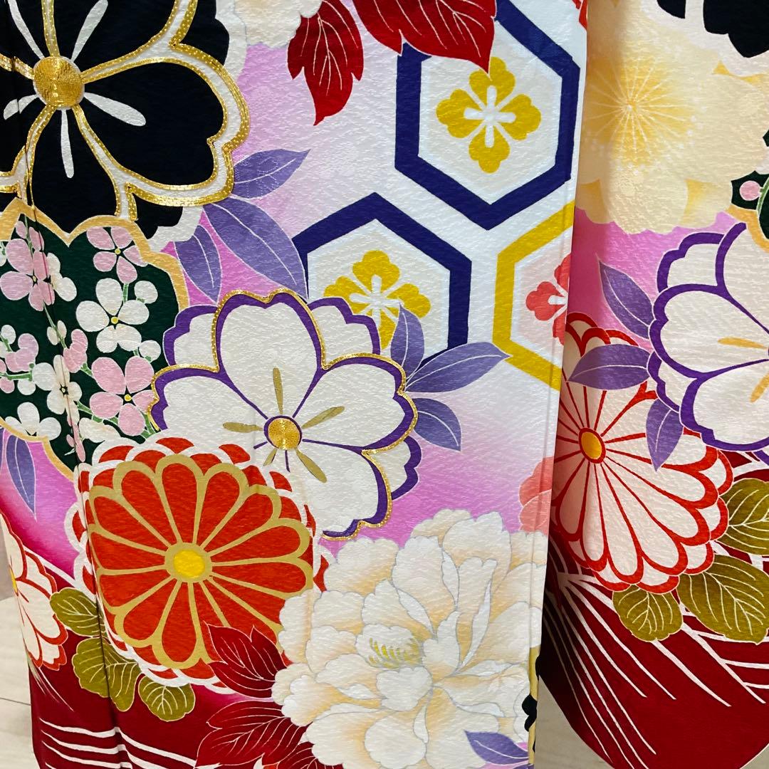 振袖6点フルセット　白系　牡丹　桜　古典柄　刺繍　紫野美術工芸　正絹