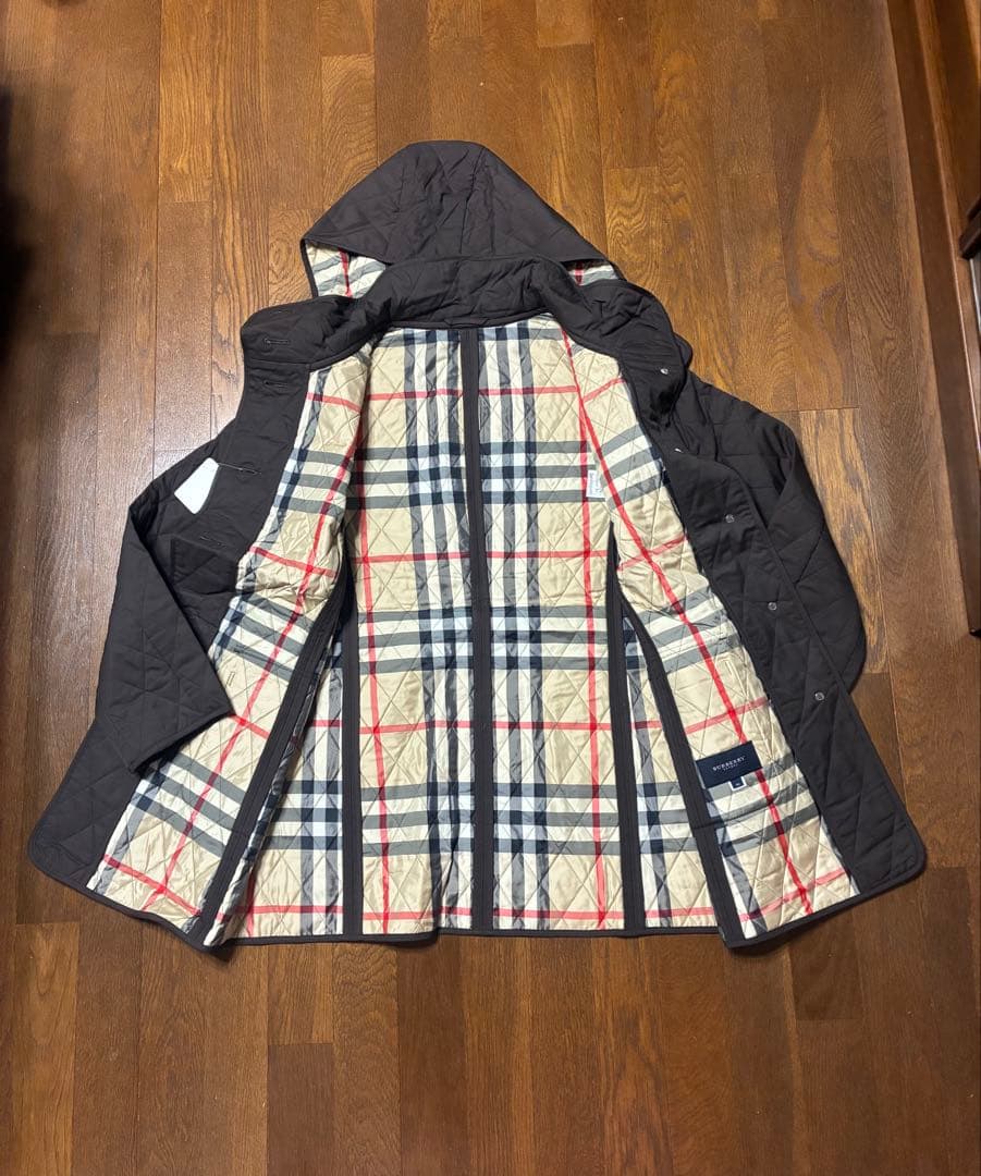 バーバリーBurberry キルティングコート　取り外しできるフード付き